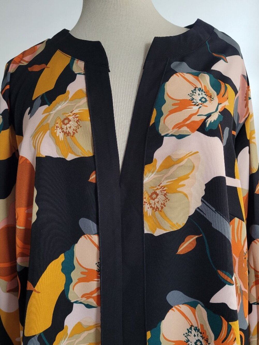 Shein Orange and Black Batwing Sleeve Design Hibiscus Top (Size: 3X)